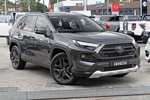 2021 Toyota RAV4 Edge Auto eFour