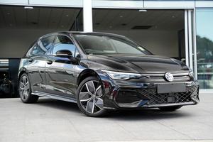 2025 Volkswagen Golf 110TSI R-Line 8.5