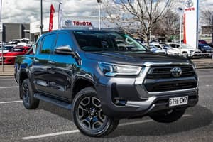 2023 Toyota Hilux SR5 Auto 4x4 Double Cab