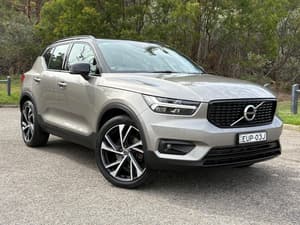 2021 Volvo XC40 T5 R-Design