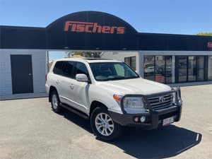 2015 Toyota Landcruiser Sahara VDJ200R