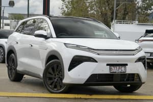 2026 BYD SEALION 8 Dynamic FWD