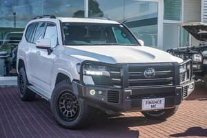2023 Toyota Landcruiser GXL FJA300R