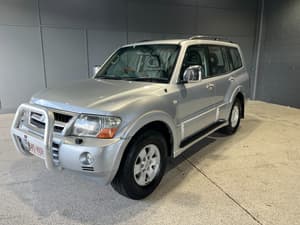 2004 MITSUBISHI PAJERO EXCEED LWB (4x4)