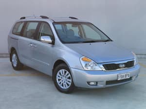 2010 KIA GRAND CARNIVAL PLATINUM