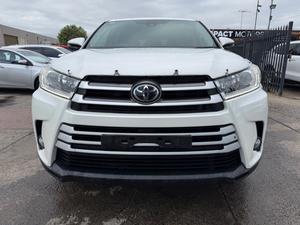 2020 TOYOTA KLUGER GX (4x4) - $$ FAST & EASY FINANCE AVAILABLE $$