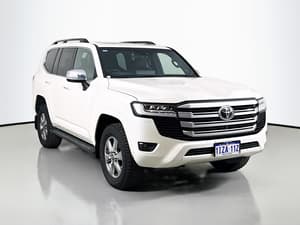 2022 Toyota Landcruiser Sahara FJA300R