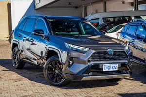 2022 Toyota RAV4 XSE AXAH54R