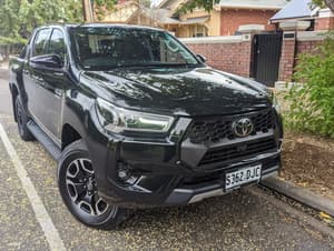 2025 Toyota Hilux SR5 48V GUN126R 4X4
