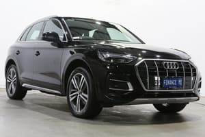 2025 Audi Q5 40 TDI Sport FY