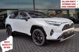 2022 Toyota RAV4 XSE Auto eFour
