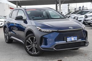 2025 Toyota bZ4X XEAM10R