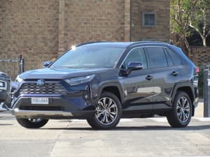 2024 Toyota RAV4 GXL Auto eFour