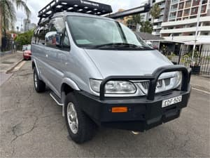 2006 Mitsubishi Delica Spacegear 4x4 PD6W