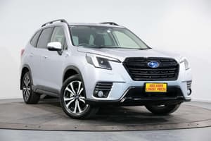 2022 Subaru Forester 2.5i Premium S5