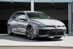 2025 Volkswagen Golf 110TSI R-Line 8.5