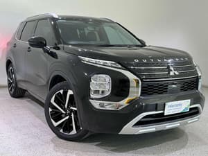 2023 Mitsubishi Outlander Exceed ZM