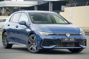 2025 Volkswagen Golf 110TSI R-Line 8.5