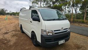 2006 TOYOTA HIACE LWB