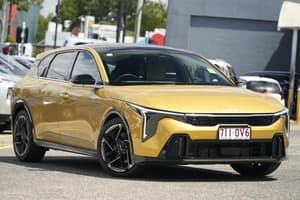 2025 Kia K4 GT-Line CL4m