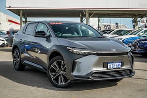 2024 Toyota bZ4X XEAM10R