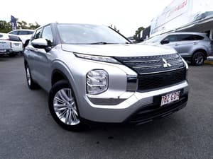 2022 Mitsubishi Outlander ES ZM