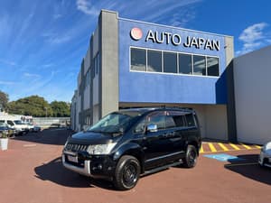 2011 Mitsubishi DELICA D5