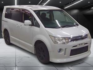 2007 Mitsubishi Delica