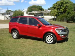 2017 Mahindra XUV500 (FWD) MY16