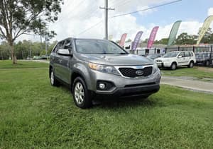 2011 KIA SORENTO Si (4x2)