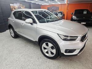 2019 Volvo XC40 T4 Momentum