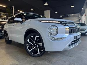 2023 Mitsubishi Outlander Exceed ZM