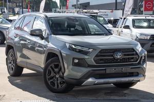 2024 Toyota RAV4 Edge Auto eFour