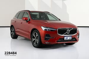2021 Volvo XC60 B5 MOMENTUM MHEV 246 MY22