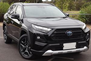 2023 Toyota RAV4 Edge Auto eFour