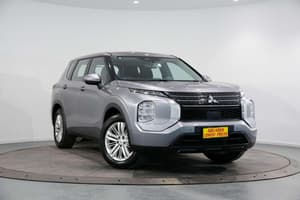 2022 Mitsubishi Outlander ES ZM