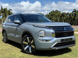 2025 Mitsubishi Outlander Exceed ZM