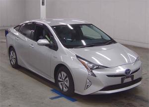 2018 Toyota Prius AWD HyBRiD ZVW55