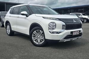 2023 Mitsubishi Outlander LS ZM