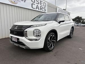 2023 Mitsubishi Outlander Exceed ZM