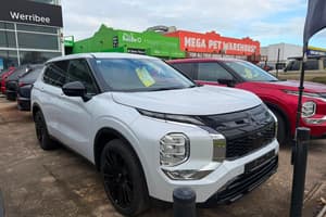 2026 Mitsubishi Outlander Black Edition ZM