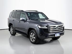 2023 Toyota Landcruiser Sahara FJA300R
