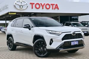 2025 Toyota RAV4 XSE AXAH52R