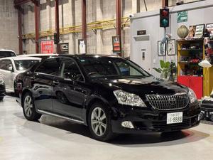 2011 TOYOTA CROWN
