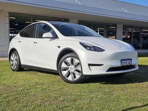 2023 Tesla Model Y Rear-Wheel Drive Auto