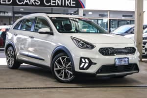 2022 Kia Niro Hybrid Sport DE