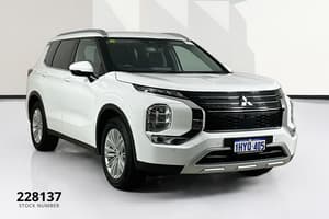 2023 Mitsubishi OUTLANDER LS 7 SEAT (2WD) ZM MY23