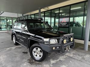 2014 Nissan Patrol ST Titanium Y61