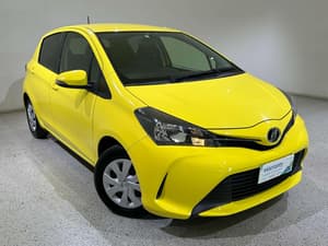 2017 Toyota Vitz F KSP130