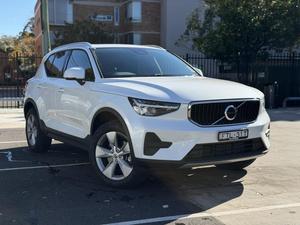 2025 Volvo XC40 Plus B4